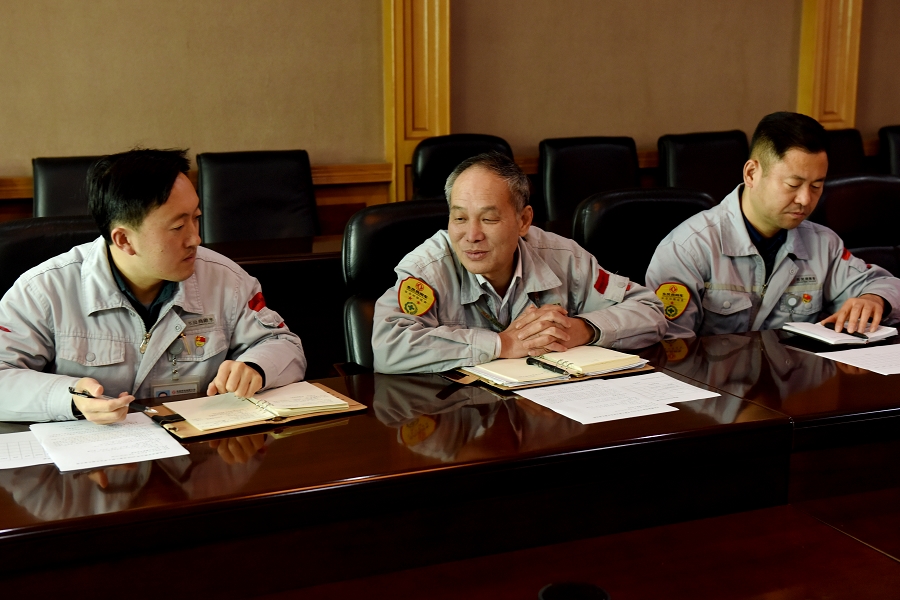 大學生03.jpg 大學生03.jpg