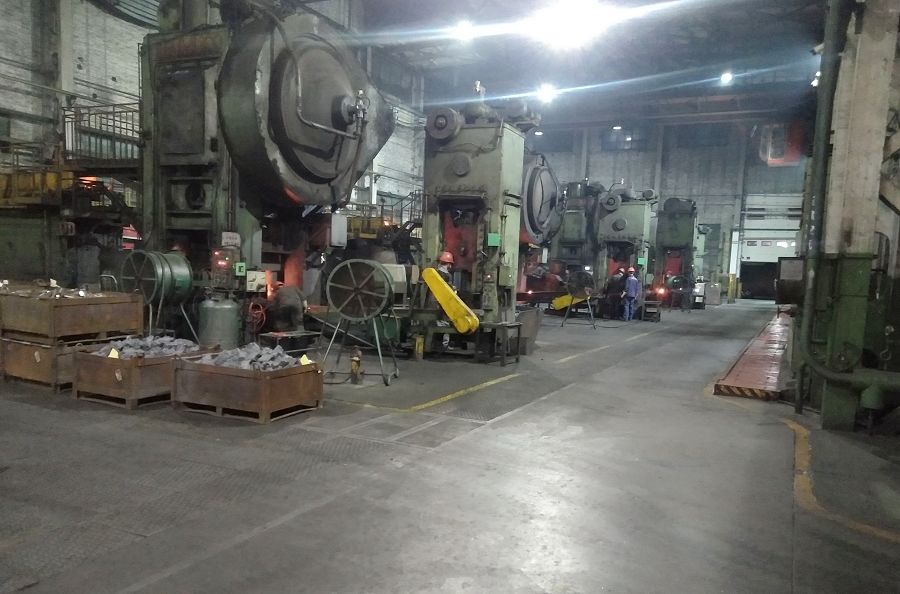 鍛一車間生產現場.jpg 鍛一車間生產現場.jpg