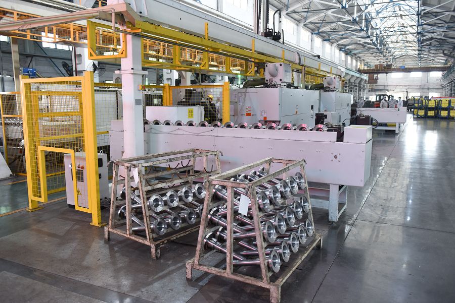 機加工生產線.jpg 機加工生產線.jpg