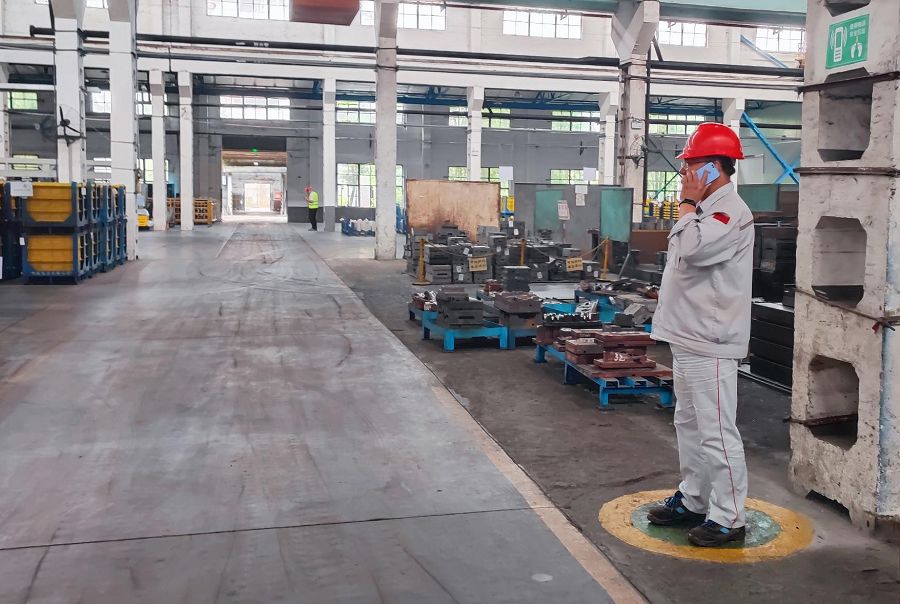 員工、相關(guān)方員工定置打電話.jpg 員工、相關(guān)方員工定置打電話.jpg