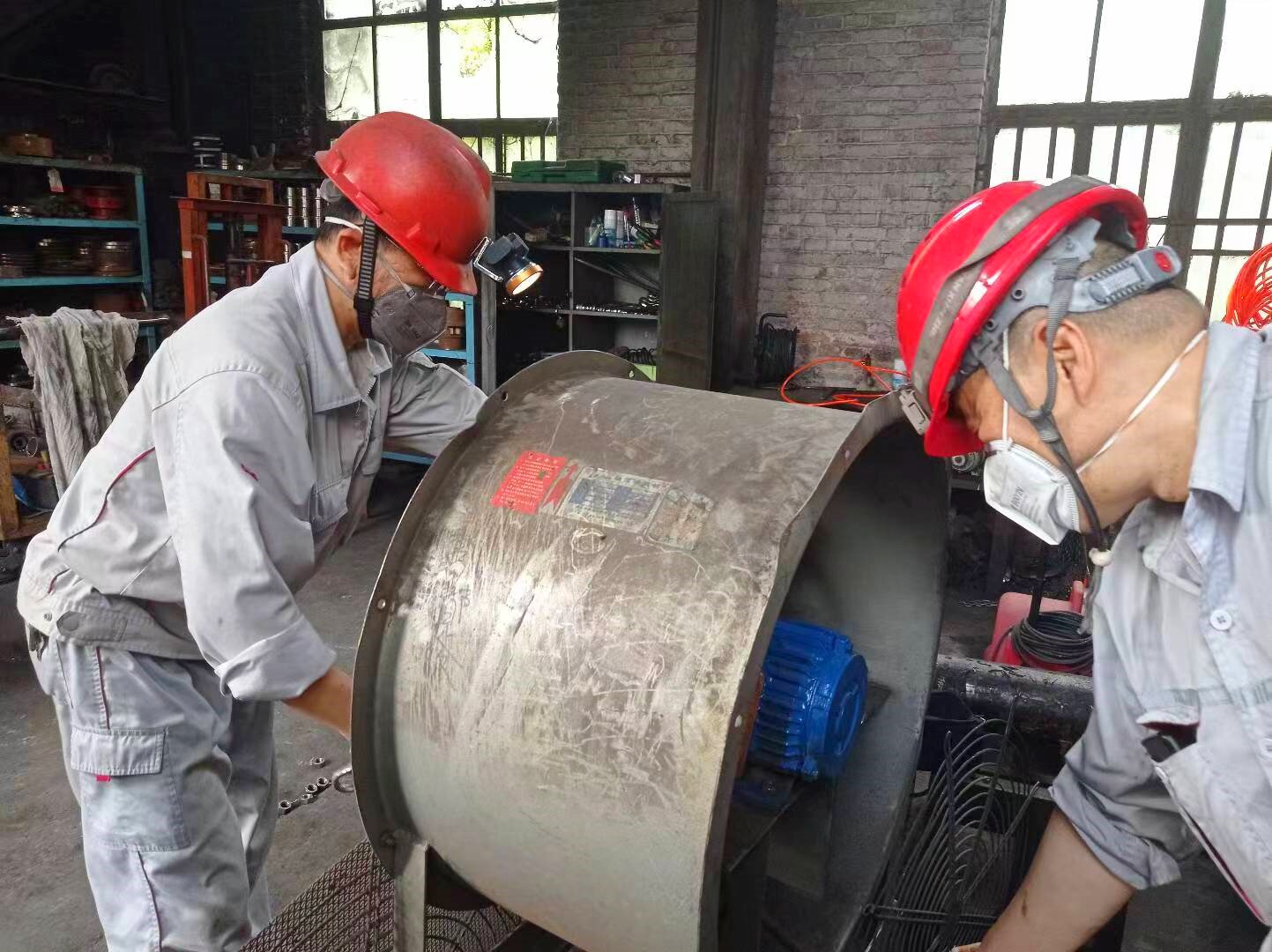 鑄造降溫風扇檢查 (1).jpg 鑄造降溫風扇檢查 (1).jpg